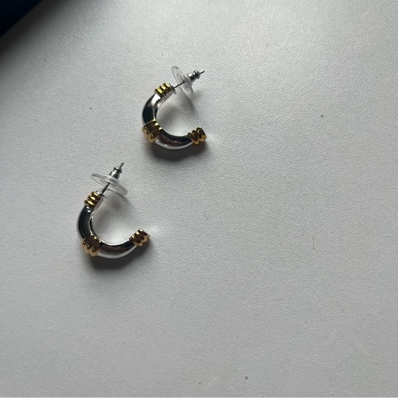 NEW Two Toned Hoop Earrings Silver Gold - Picture 8 of 9